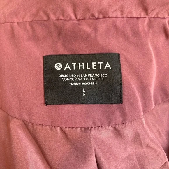 ATHLETA Point Reyes Bomber II in Tawny Rose
(Jetsetter) - Picture 11 of 11